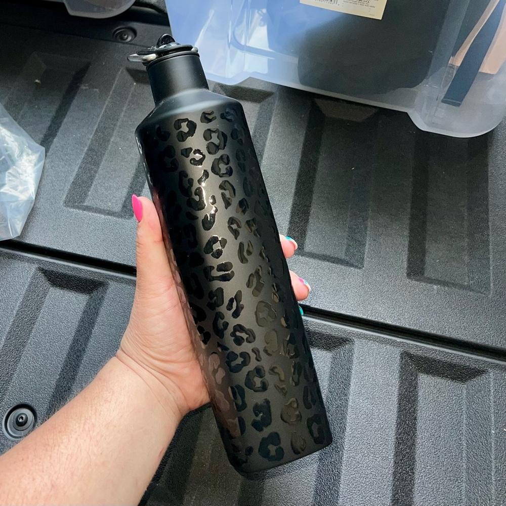 Brümate Onyx Leopard Print Water Bottle NEW WITHOUT TAGS - Picture 5 of 7